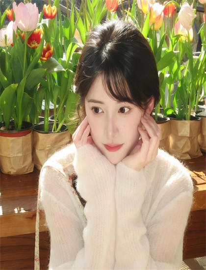 扒开双腿呻吟视频_韩L演员激情连啪好几回_骚女视频